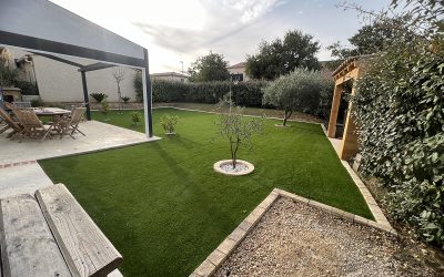 Installation pelouse artificielle – Saint-Laurent-des-Arbres, Gard