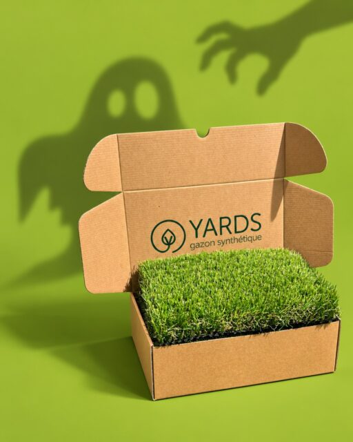 🎃 LE VRAI FRISSON D’OCTOBRE ? 
C’est choisir son gazon synthétique au hasard.

Pour éviter le scénario catastrophe, commandez le pack d’échantillons @yardsgazonsynthetique et recevez les modèles chez vous, comparez les textures, les couleurs et le rendu.

👉 Pack d’échantillon remboursé lors de votre prochaine commande
Rendez-vous sur sur yards.fr (lien en bio)

Promis, la seule chose qui risque de vous hanter… c’est l’envie de refaire tout votre extérieur 👻🌿
———————
YARDS Gazon synthétique
L’élégance au service de votre jardin

 #échantillons #gazonsynthetique #yards #halloween🎃 #pelouseartificielle