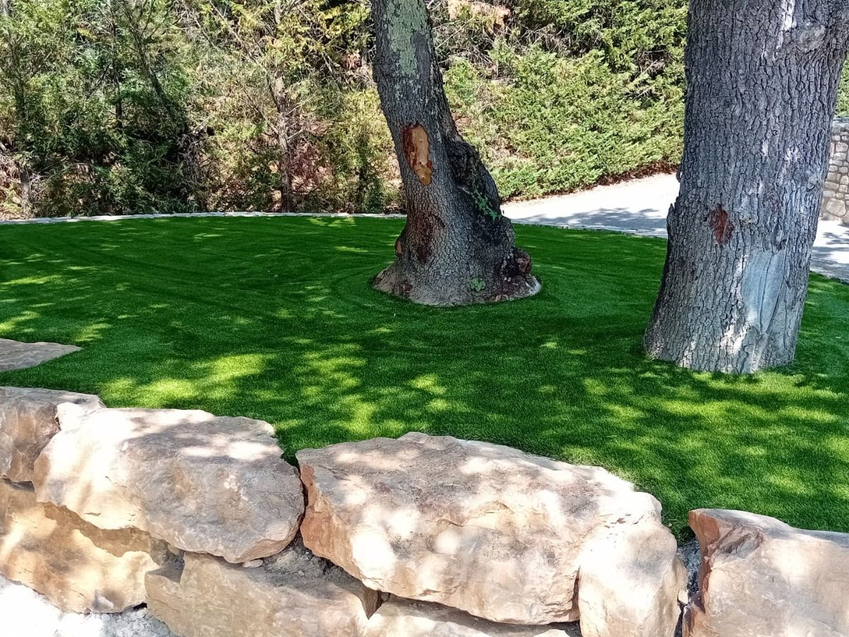 pose-pelouse-synthetique-laudun-gard-yards