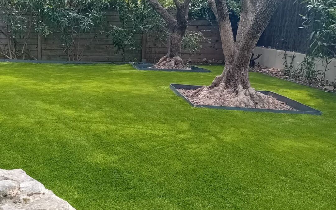 pose-pelouse-synthetique-les-angles-gard-yards2