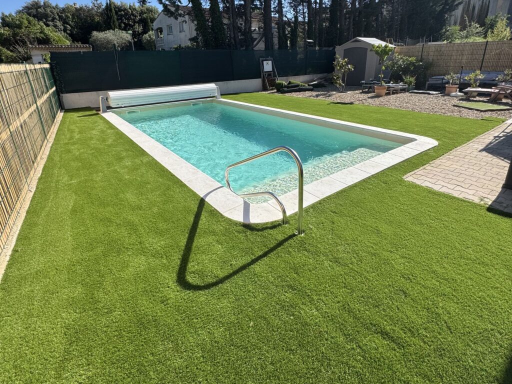 installation-pelouse-synthetique-airshot-signature-loriol-du-comtat-vaucluse